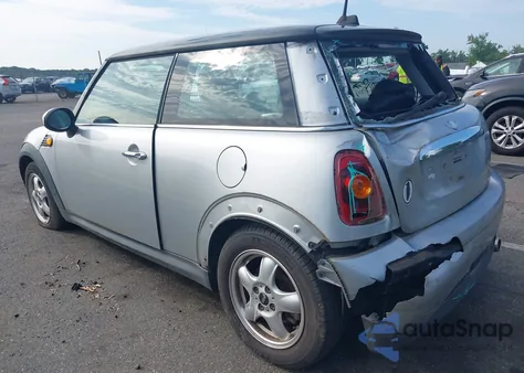 2009 Mini Cooper from USA, damaged, VIN WMWMF33519TU71995